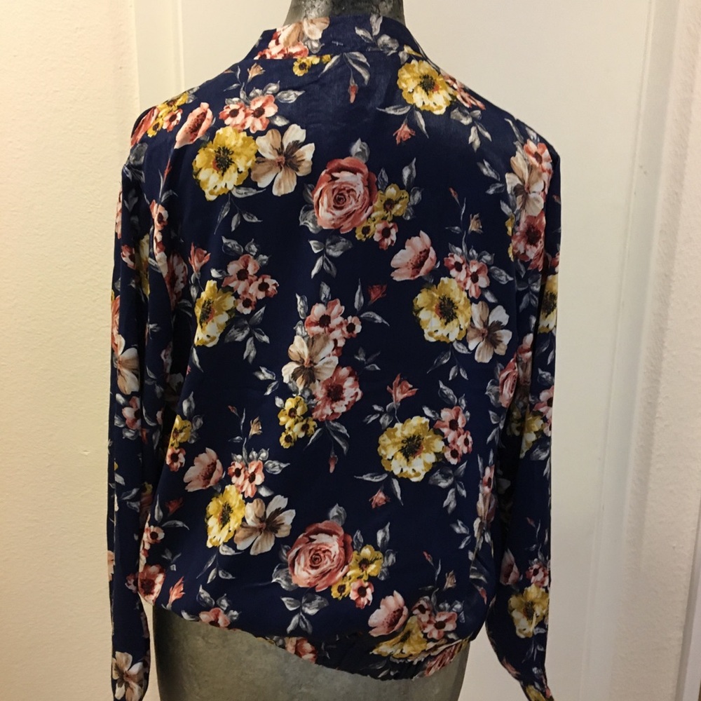 NWT floral satin navy bomber zip up jacket - Picture 7 of 8